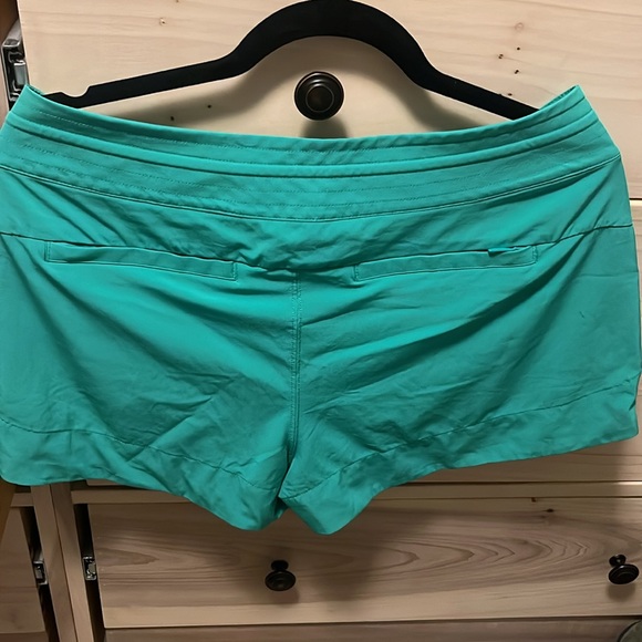 Athleta Mint Green board short, size 6 - Picture 4 of 5